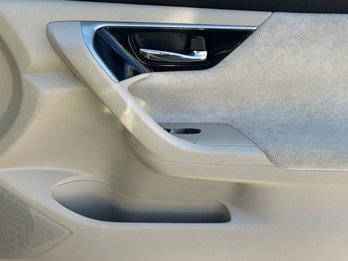 Used 2013 Nissan Altima 2.5 S image 14