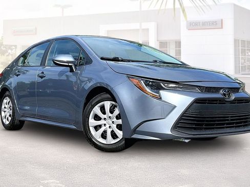 Used 2024 Toyota Corolla LE FWD image 1