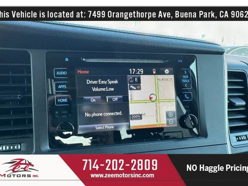 Used 2017 Toyota Sienna SE Premium w/ Cargo Management Package FWD image 39