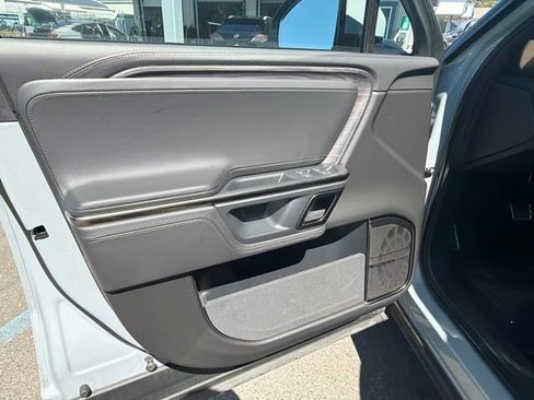 Used 2022 Rivian R1T Adventure AWD/4WD image 17