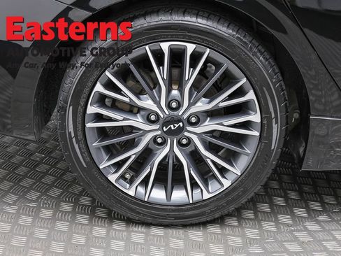Used 2023 Kia Forte GT-Line w/ GT-Line Premium Package FWD image 31
