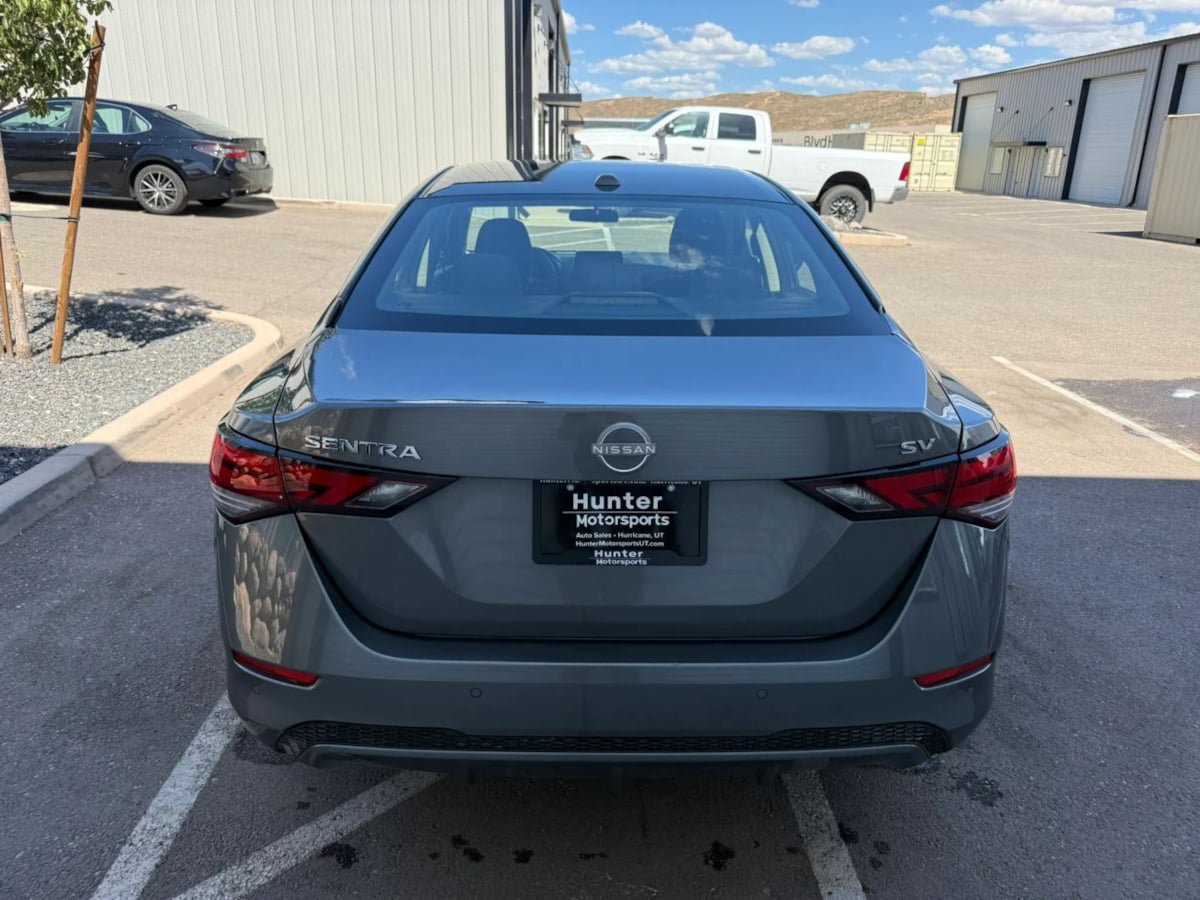 Used 2024 Nissan Sentra SV FWD image 7