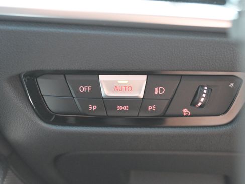 Used 2025 BMW M3 Competition AWD/4WD image 29