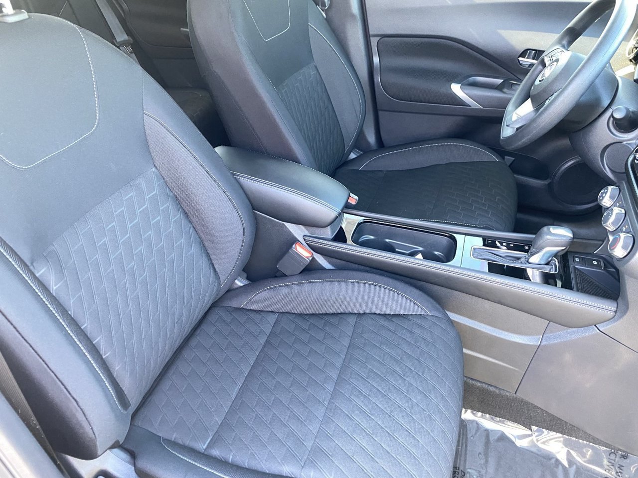 Certified 2023 Nissan Kicks SV FWD image 11