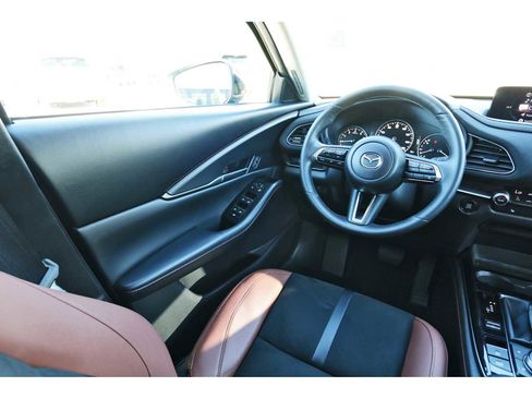 Used 2024 MAZDA CX-30 Carbon image 6