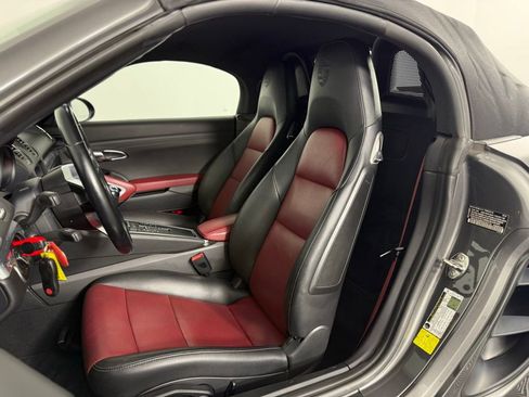 Used 2017 Porsche 718 Boxster S RWD image 5