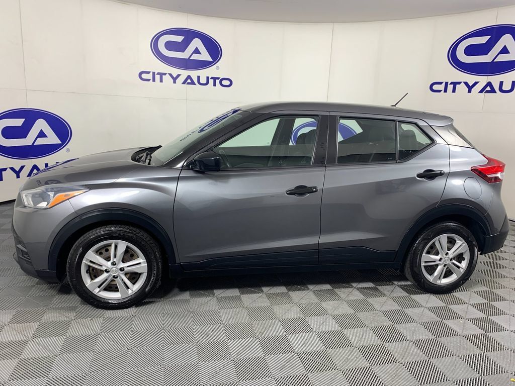 Used 2020 Nissan Kicks S FWD image 6