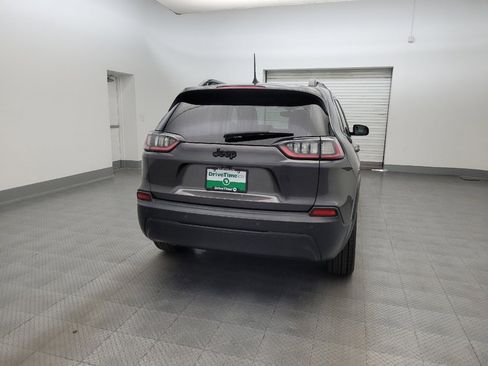 Used 2019 Jeep Cherokee Latitude Plus FWD image 7