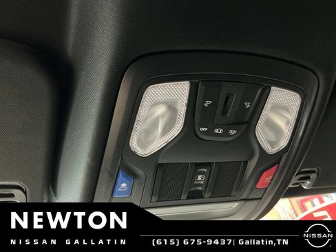 Used 2023 RAM 1500 Big Horn AWD/4WD image 34