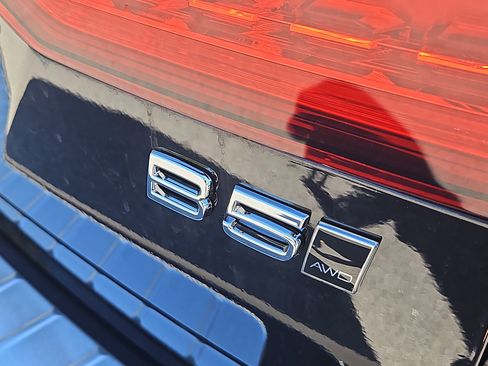 New 2026 Volvo V60 B5 Cross Country Plus w/ Protection Package Premier image 4