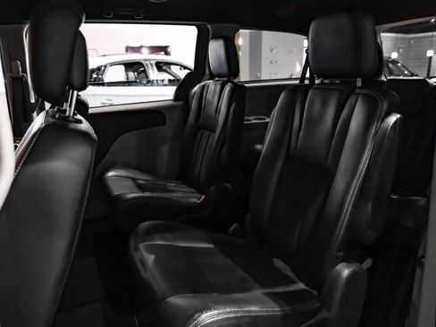Used 2018 Dodge Grand Caravan SXT FWD image 34