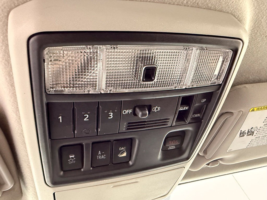 Used 2013 Toyota 4Runner Limited AWD/4WD image 30