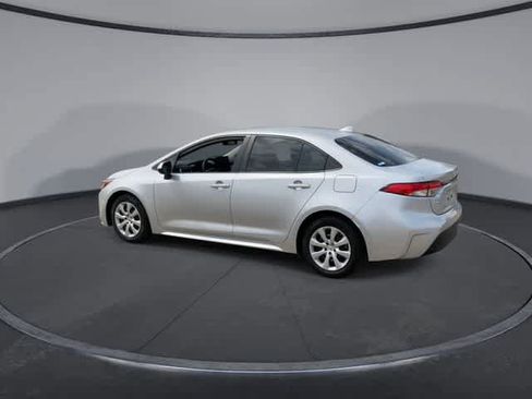 Used 2023 Toyota Corolla LE FWD image 6