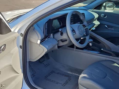 New 2026 Hyundai Elantra SE w/ Cargo Package FWD image 10