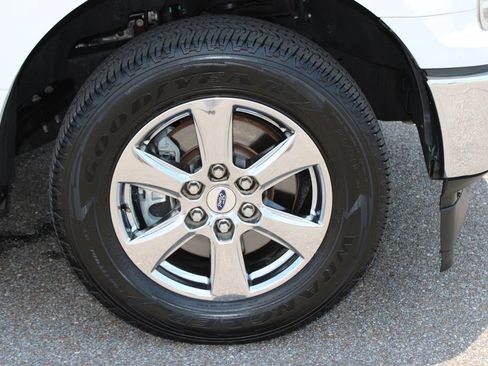 Used 2018 Ford F150 XLT w/ Equipment Group 301A Mid RWD image 5