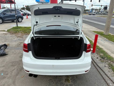 Used 2015 Volkswagen Jetta S FWD image 9