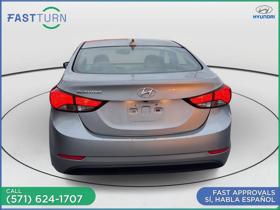 Used 2015 Hyundai Elantra SE w/ Option Group 02 FWD image 9