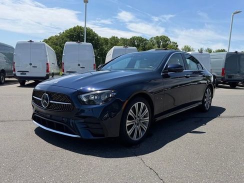 Used 2023 Mercedes-Benz E 450 4MATIC Sedan image 3