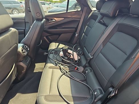 Used 2024 Chevrolet Blazer EV LT AWD/4WD image 13