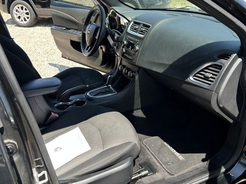 Used 2014 Dodge Avenger SE w/ Blacktop Package FWD image 11