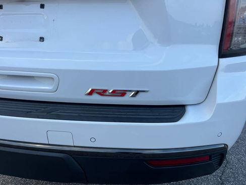 Used 2021 Chevrolet Suburban RST w/ Luxury Package image 37