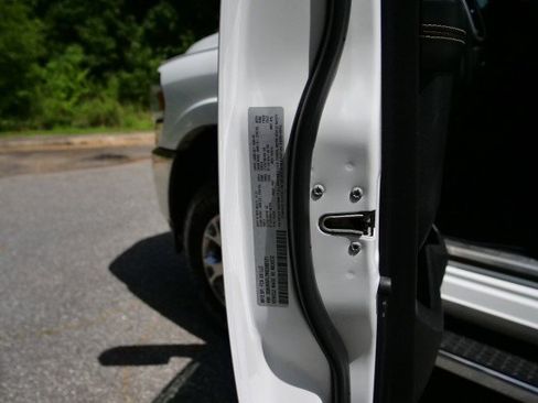 Used 2021 RAM 2500 Laramie AWD/4WD image 42