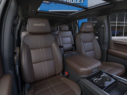 New 2026 Chevrolet Suburban High Country AWD/4WD image 40