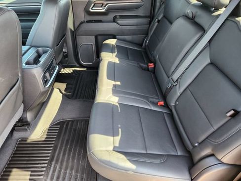 Used 2023 GMC Sierra 1500 SLT w/ SLT Premium Package AWD/4WD image 18