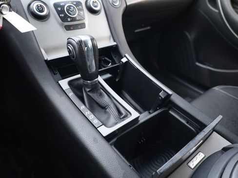 Used 2017 Ford Taurus SEL FWD image 24