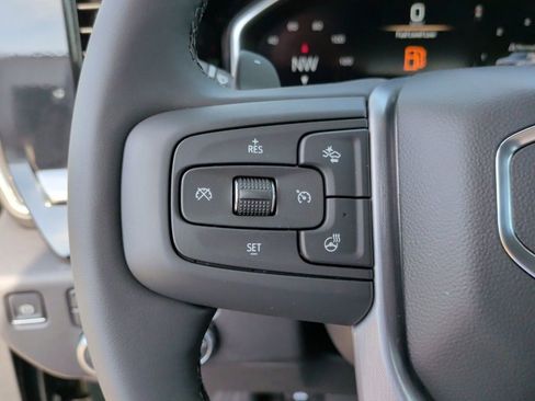 New 2026 GMC Sierra 1500 SLT AWD/4WD image 19