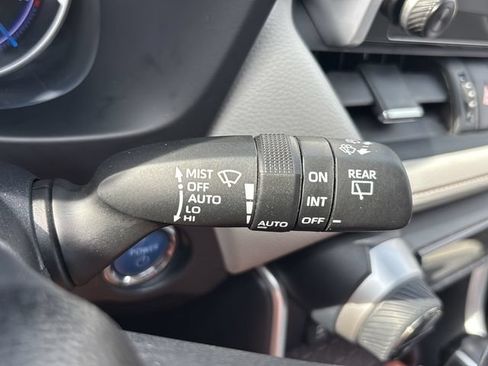 Used 2020 Toyota RAV4 Limited w/ Limited Grade Weather Package AWD/4WD image 25