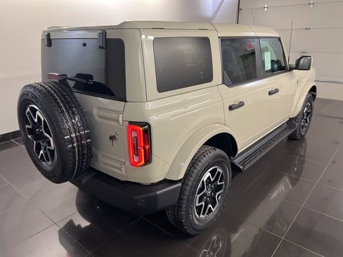 New 2026 Ford Bronco Outer Banks image 6