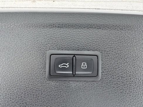 Used 2018 Audi Q5 2.0T Premium Plus w/ Premium Plus Package image 10