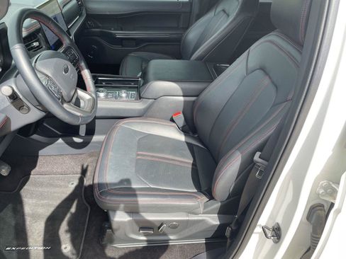 Used 2023 Ford Expedition Limited AWD/4WD image 11