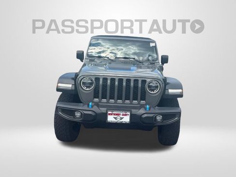 Used 2021 Jeep Wrangler Unlimited Rubicon 4xe w/ Cold Weather Group AWD/4WD image 2