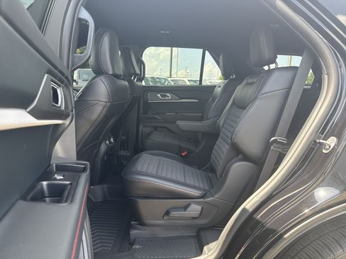 Used 2025 Ford Explorer ST-Line w/ Premium Package RWD image 22