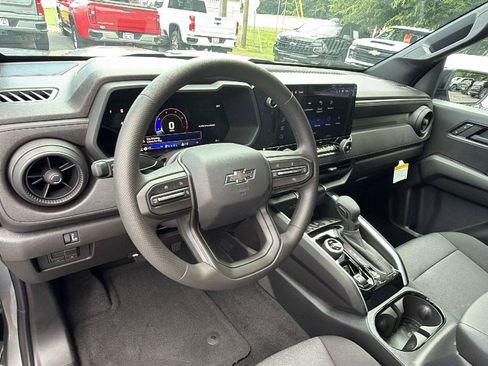 New 2026 Chevrolet Blazer LT w/ Convenience Package FWD image 3