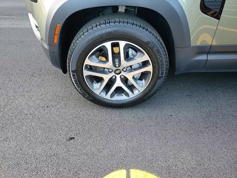 Used 2020 Land Rover Defender 110 SE image 7