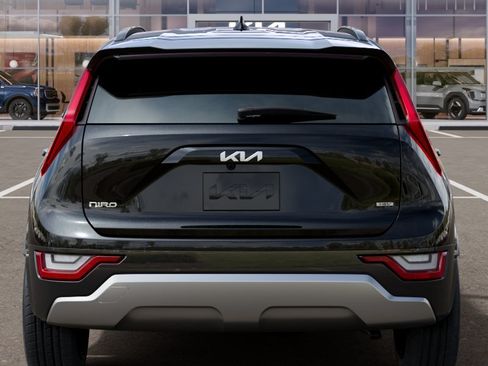 New 2026 Kia Niro FWD image 13