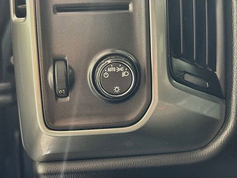 Used 2017 Chevrolet Silverado 1500 LT w/ Trailering Package RWD image 10