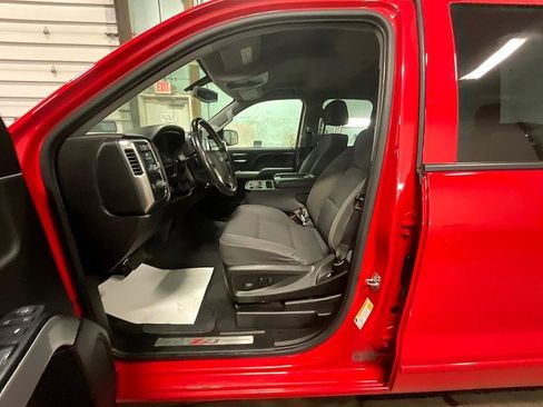 Used 2019 Chevrolet Silverado 1500 LT w/ All Star Edition image 4