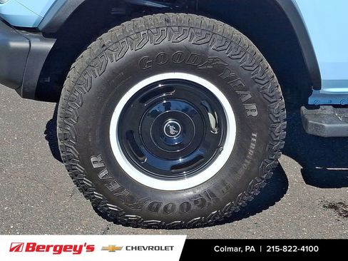 Used 2023 Ford Bronco Heritage Edition AWD/4WD image 10