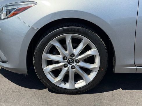 Used 2014 MAZDA MAZDA3 s Grand Touring w/ Technology Package FWD image 30