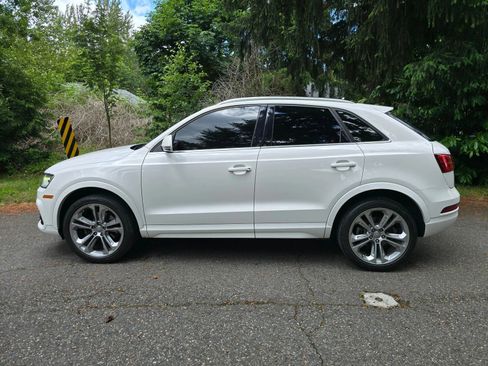Used 2016 Audi Q3 2.0T Premium Plus w/ Technology Package AWD/4WD image 2