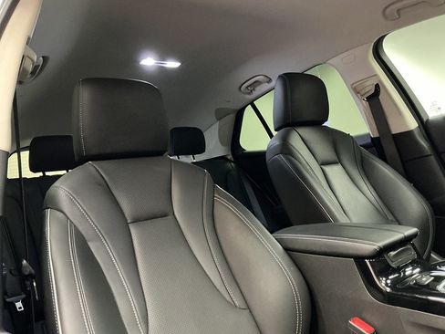 Used 2023 Buick Envision Essence FWD image 33