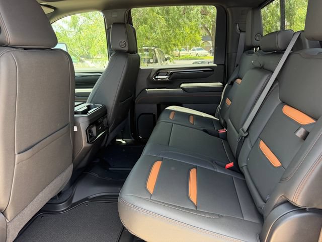 New 2026 GMC Sierra 2500 AT4 w/ AT4 Premium Plus Package AWD/4WD image 9