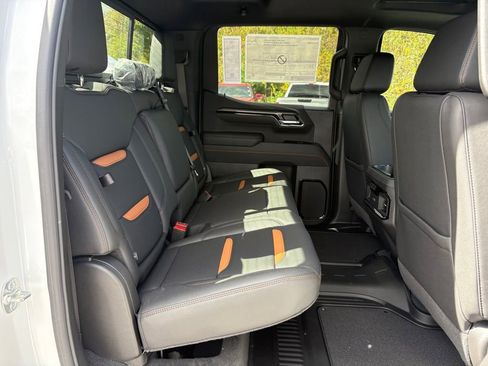 New 2025 GMC Sierra 1500 AT4 w/ AT4 Premium Package image 23