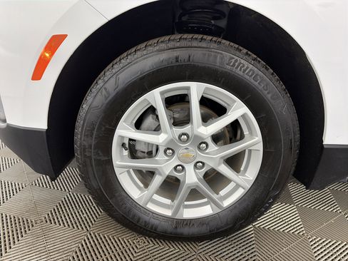 Certified 2024 Chevrolet Equinox LT w/ LPO, Floor Liner Package image 13