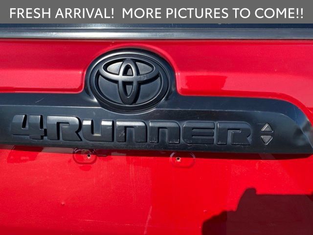 Used 2022 Toyota 4Runner TRD Off-Road Premium w/ Moonroof Package AWD/4WD image 9