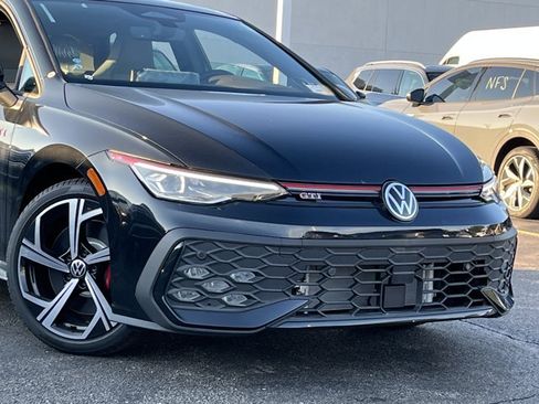 New 2026 Volkswagen GTI SE FWD image 3